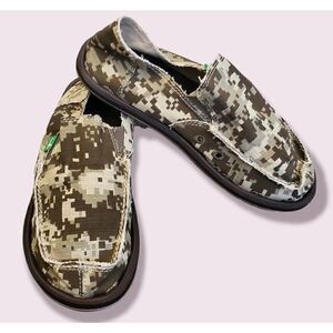 Sanuk Vagabond Slip On Canvas Sidewalk Surfers Shoes Size 5 US Digital Camo
